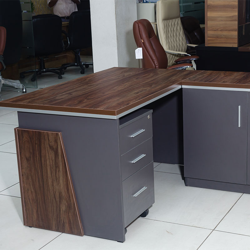 Staff Table Manufacturers in Delhi